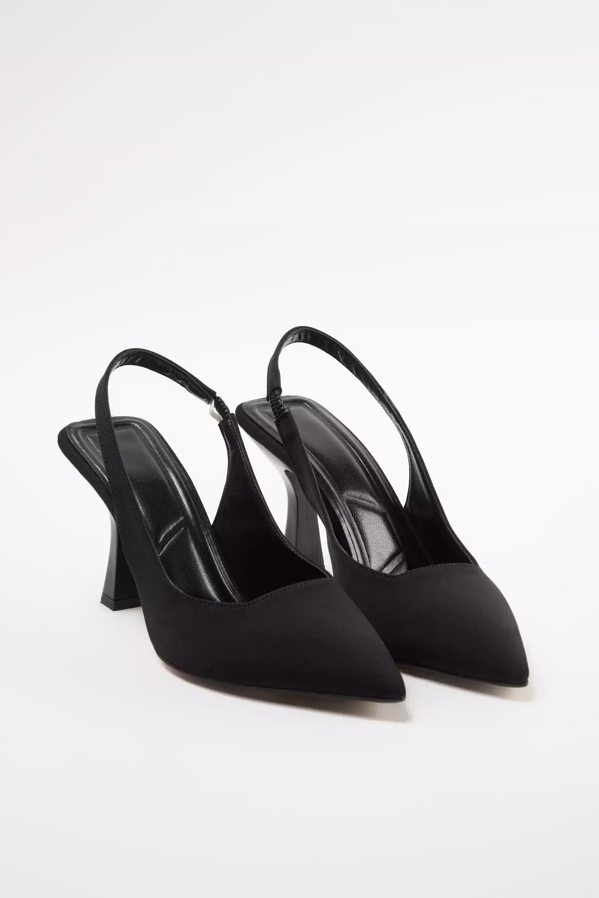 Pointed Toe Slingback Heels