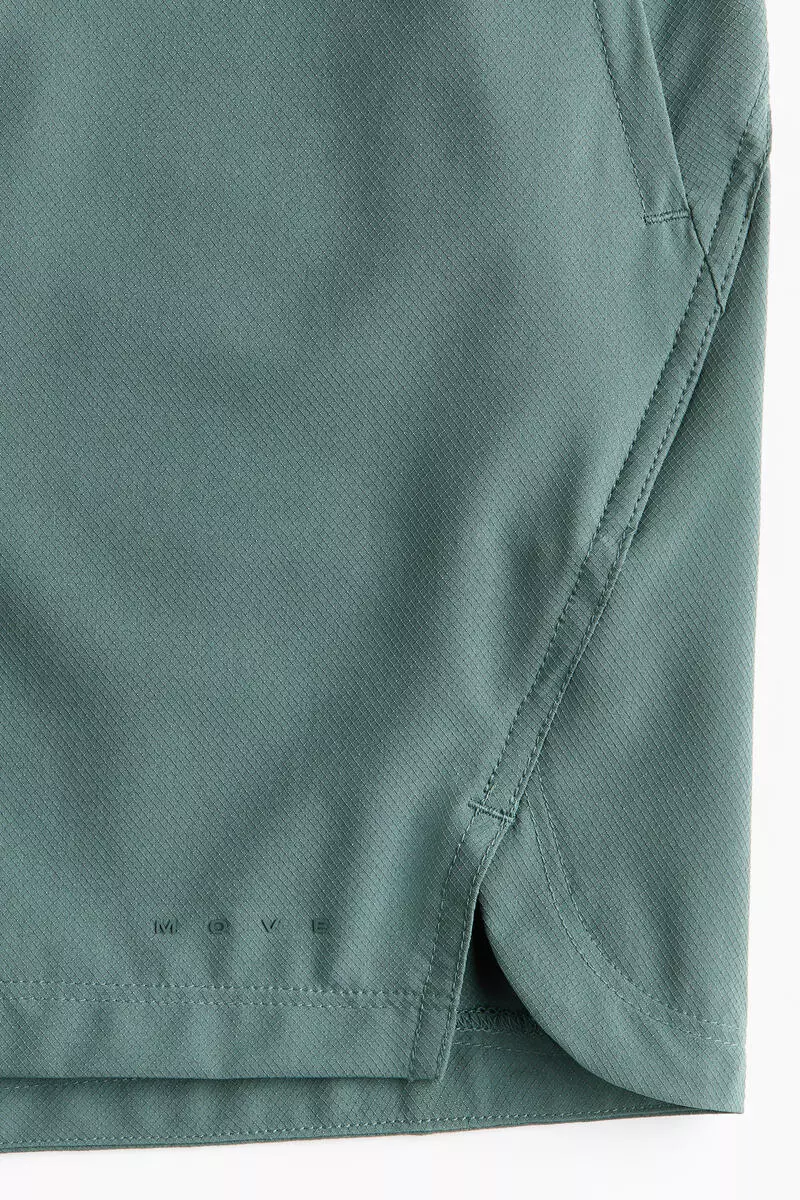 Sports shorts with DryMove™