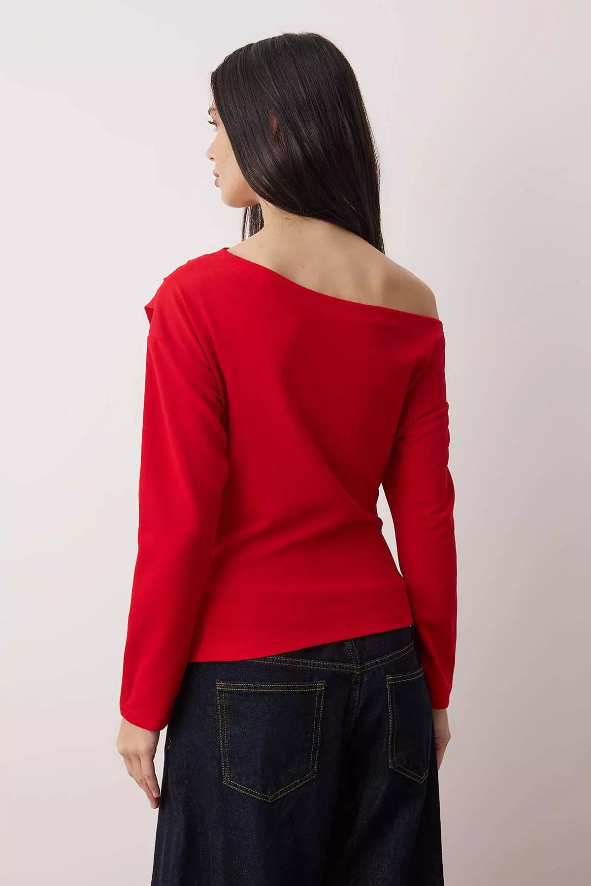 Red Shirring/Drape Detail Flowy Asymmetric Neckline Knitted Blouse Twoaw26Bz138