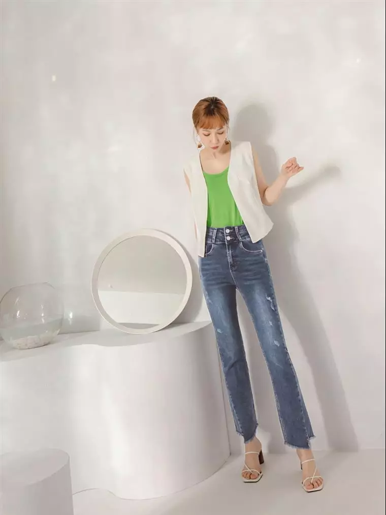 High-Waisted Frayed Hem Flare Pants (Short/Regular Length) [BA7081]