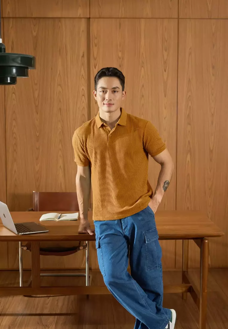 Kale Wale Dark Mustard / Kaos Rajut Pria Lengan Pendek