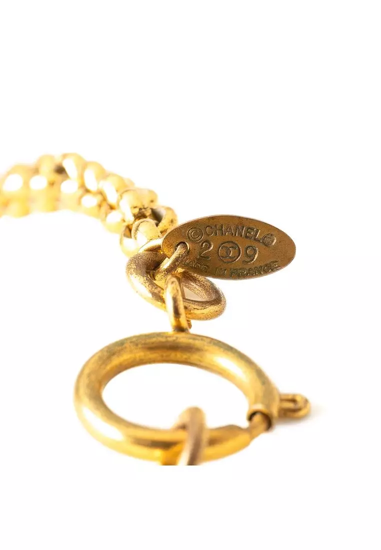 Pre-Loved Chanel Cc Gold Plated Circle Pendant Necklace