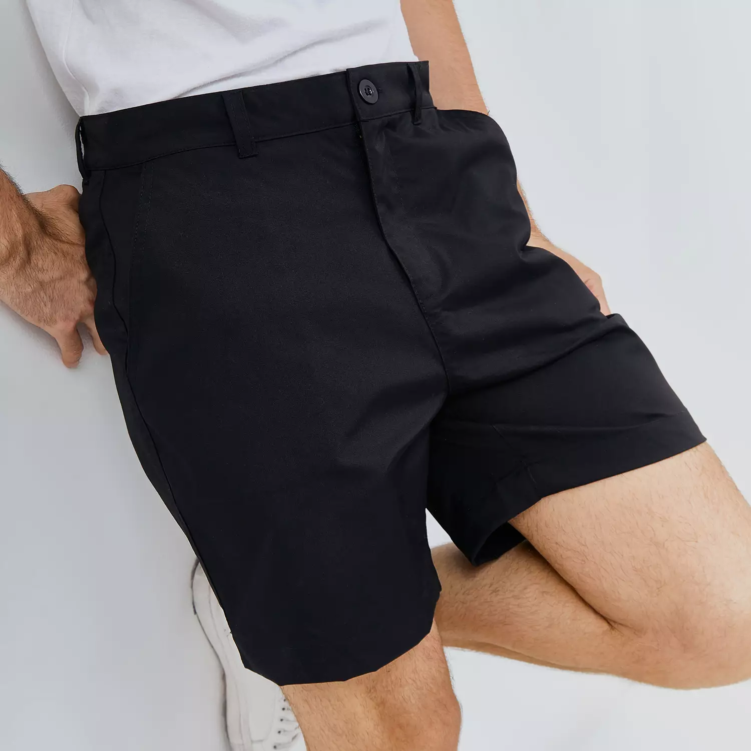 Paulmay Celana Chino Pria Pendek Reguler Fit - Black