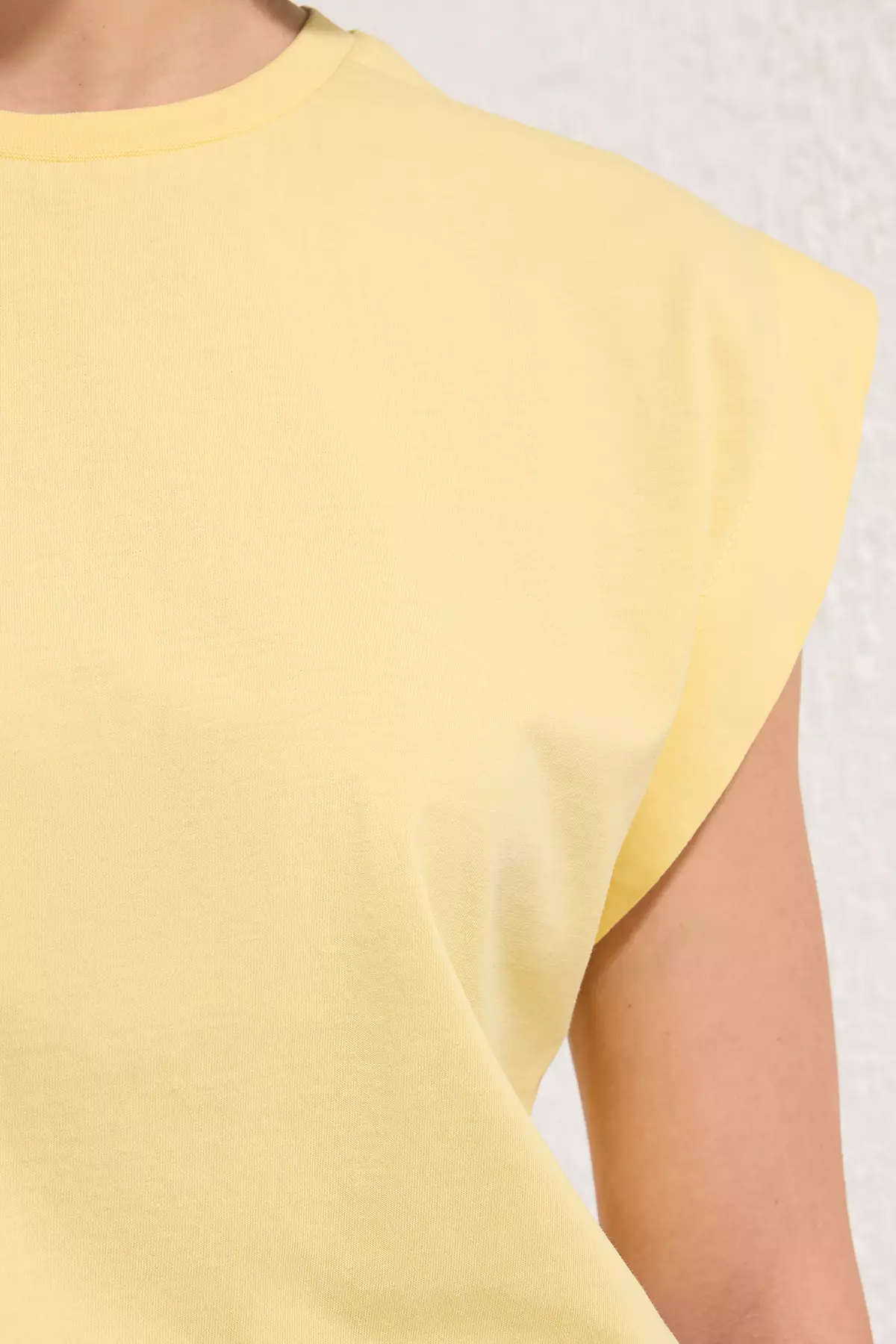 Light Yellow 100% Cotton Padded Look Basic Crew Neck Knitted T-Shirt TWOSS20TS0021