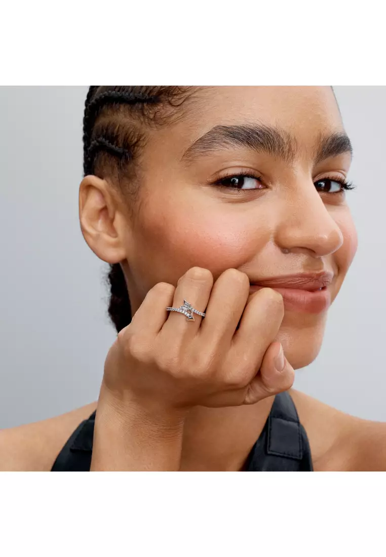 Sparkling Arrow Ring