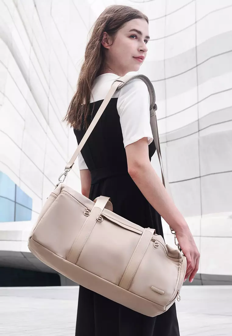 Premium Gym Bag Water Resistant Duffel Bag with Shoe Compartment and Detachable Shoulder Straps