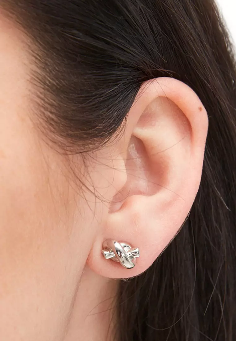 Sailor's Knot Studs Earrings in Silver o0r00064