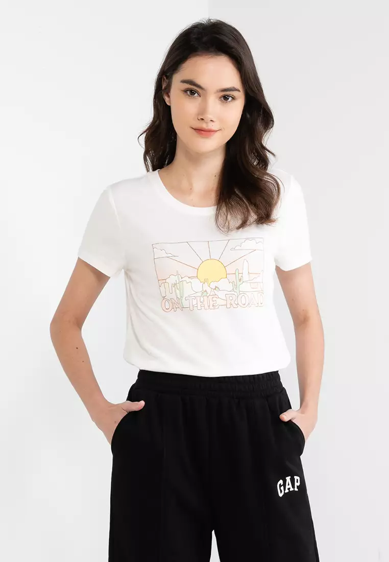 The gap favorite deals tee