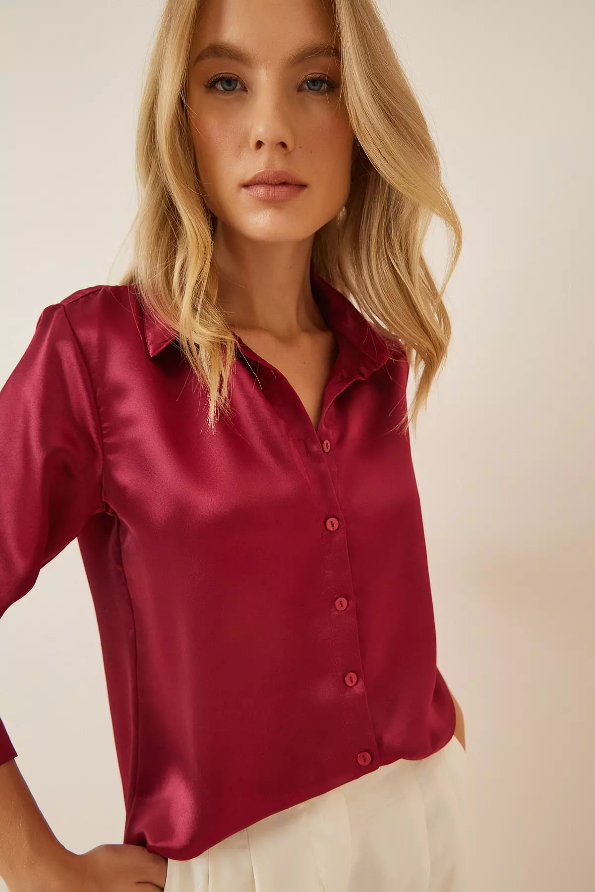 Slightly Flowing Satin Shirt