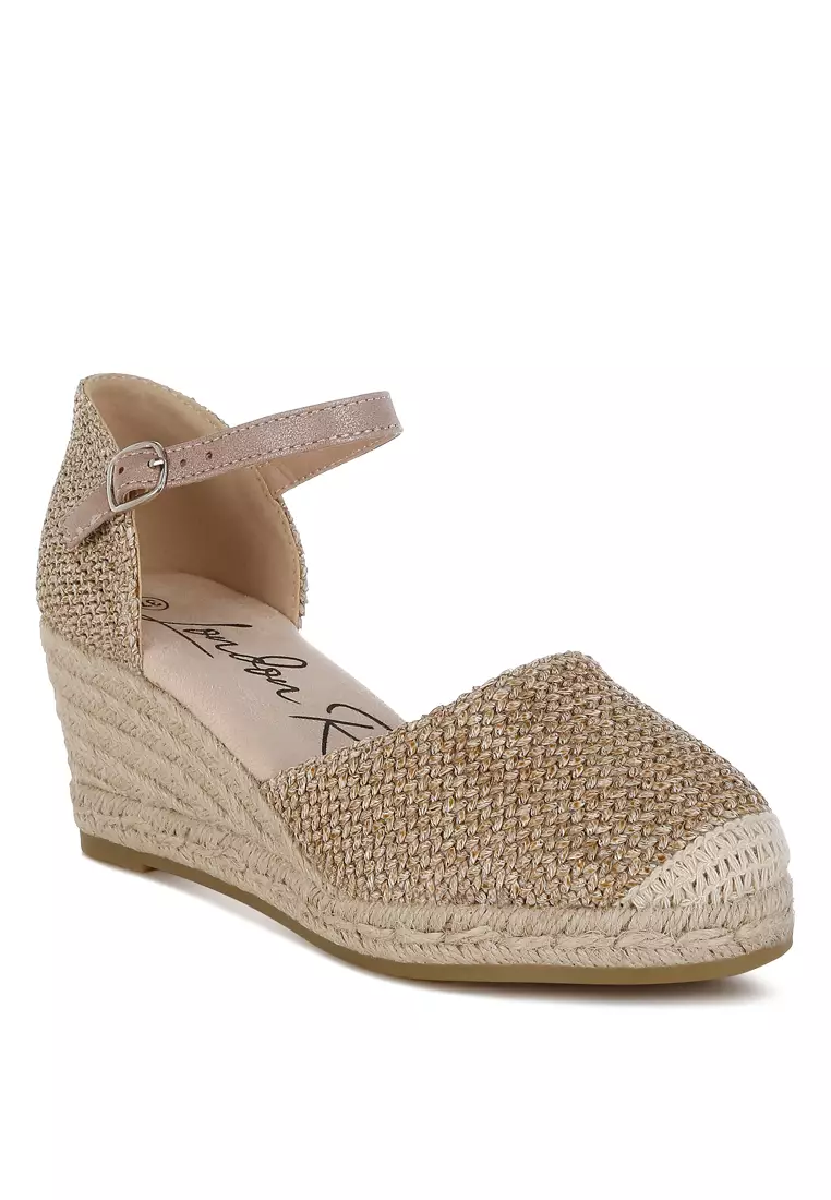 Sandal wedge anyaman rafia warna krem