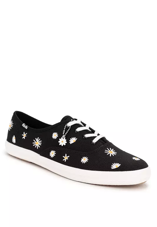 Champion Canvas Daisy Embroidery Shoes