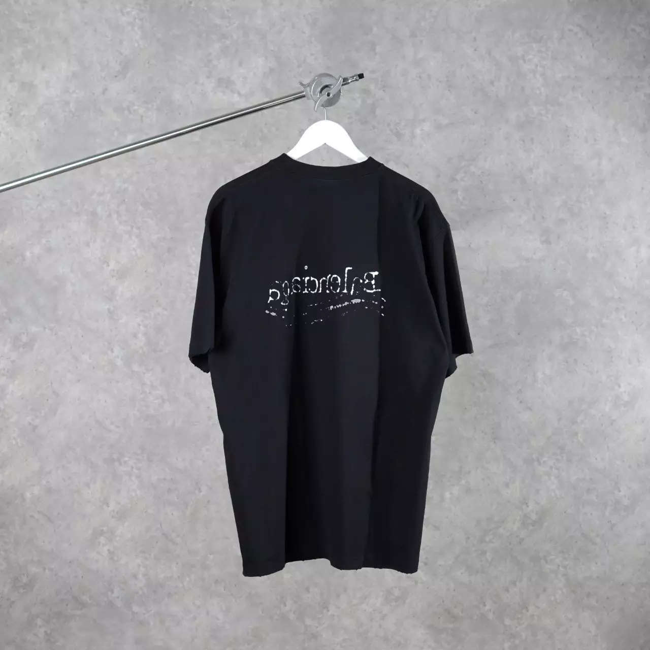 Kaos BALENCIAGA POLITICAL DRAWN BLACK TSHIRT 100% ORIGINAL