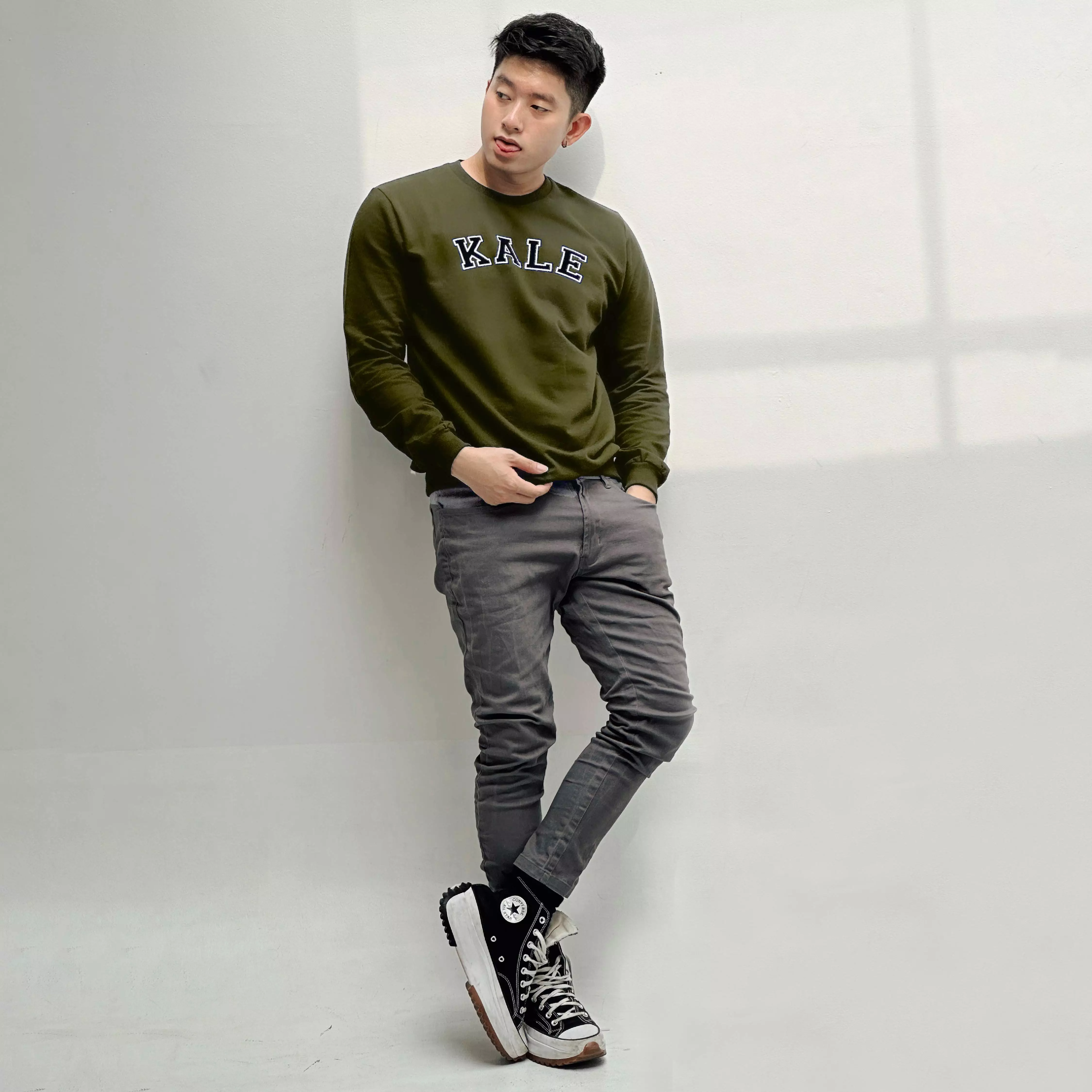 Kale Steven Army / Sweater Pria