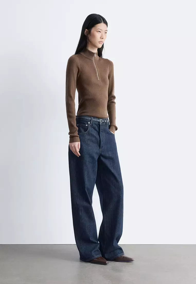 Barrel-Leg Jeans
