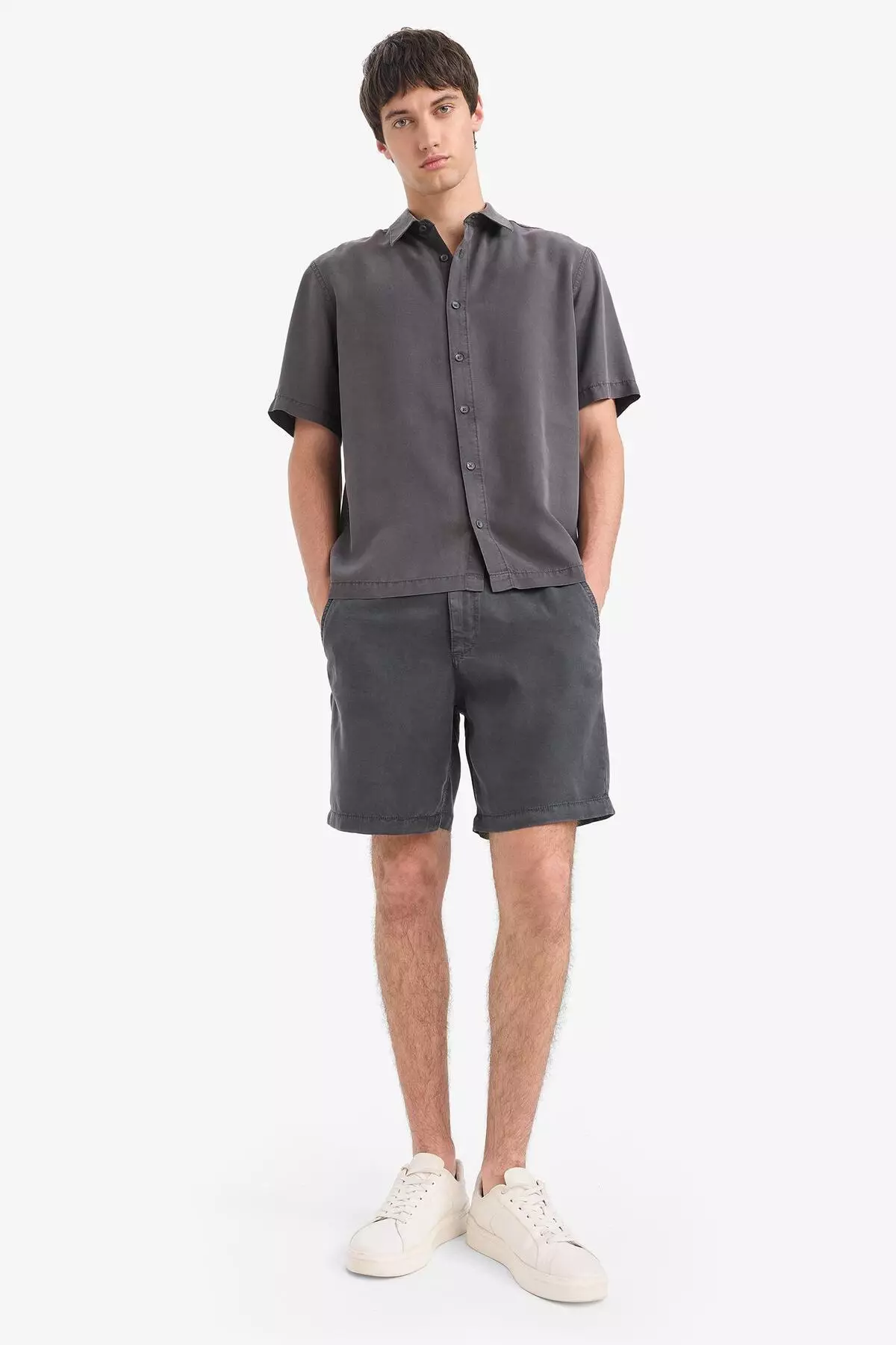 Relax Fit Bermuda Shorts E0804Ax25Sm