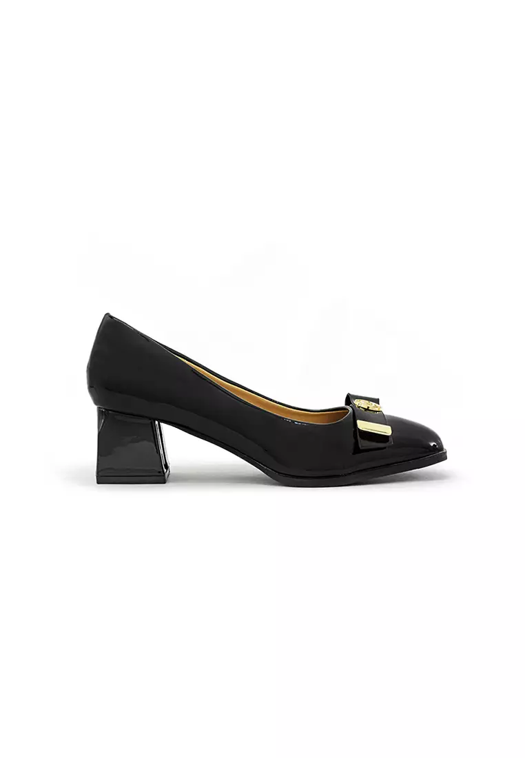Mario D' boro Runway LZ 29035 C92 C97 Black Patent Leather Pump With Gold Bow And Block Heel