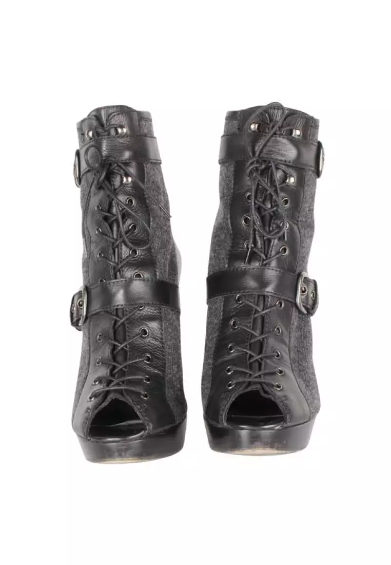 Stuart Weitzman Pre Loved STUART WEITZMAN Lace up Ankle Boots 2024