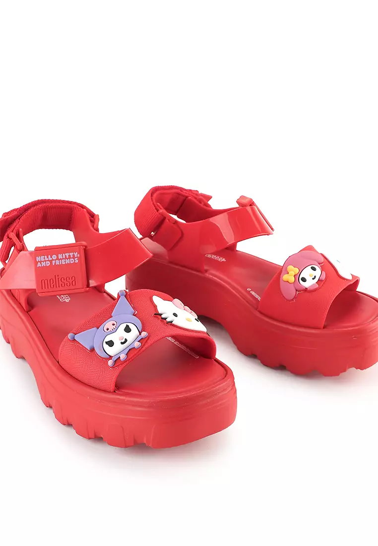 Kick Off 涼鞋 + Hello Kitty and Friends 廣告