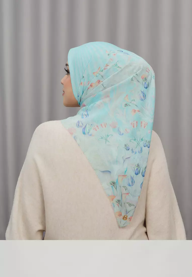 Tulip Voile Square - Breeze