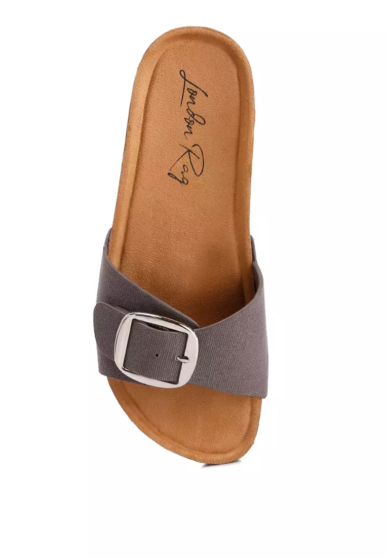 Sandal Slip-On Tali Gesper Abu-abu