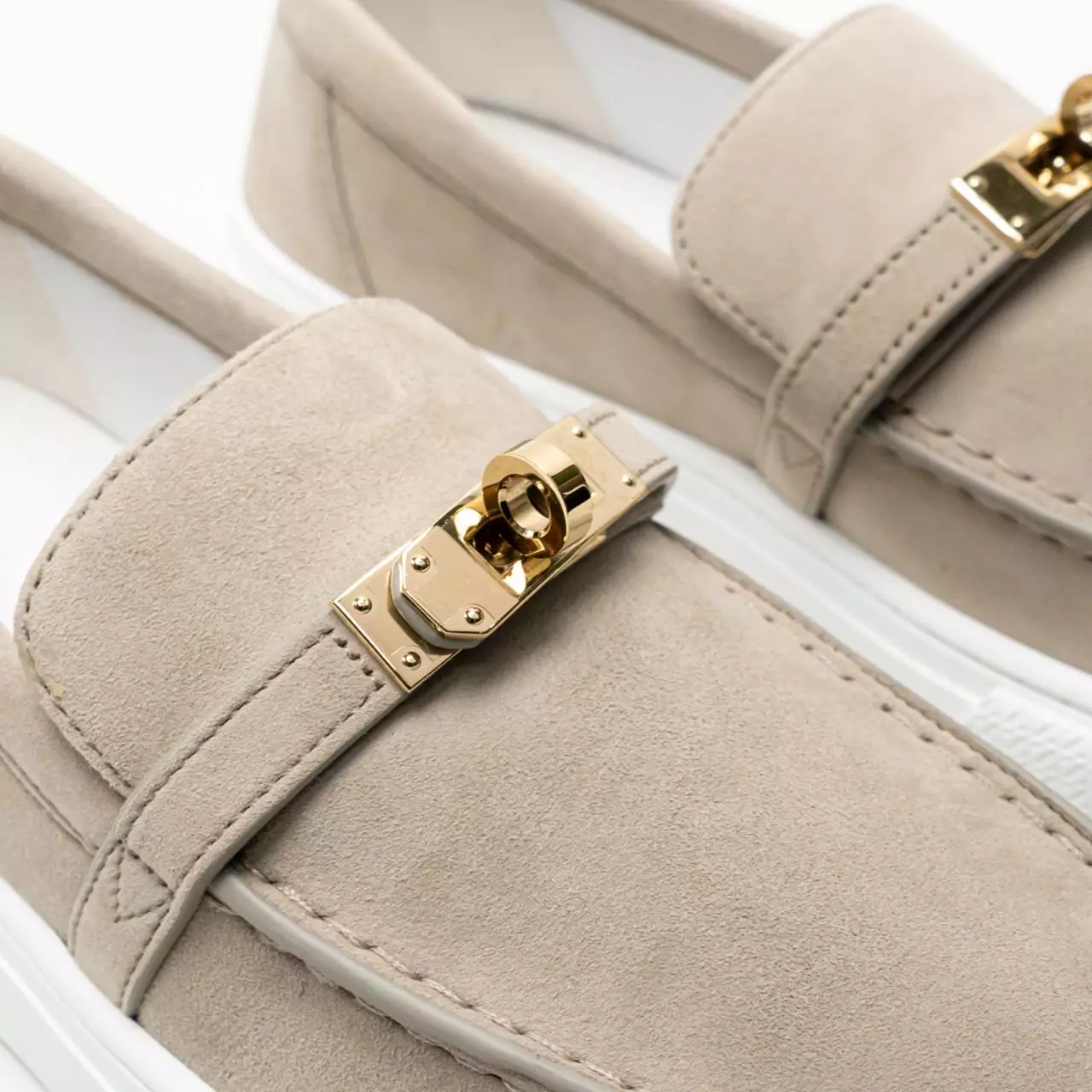 Game Suede Goatskin Slip-On Loafers Beige Esquisse Pbhw