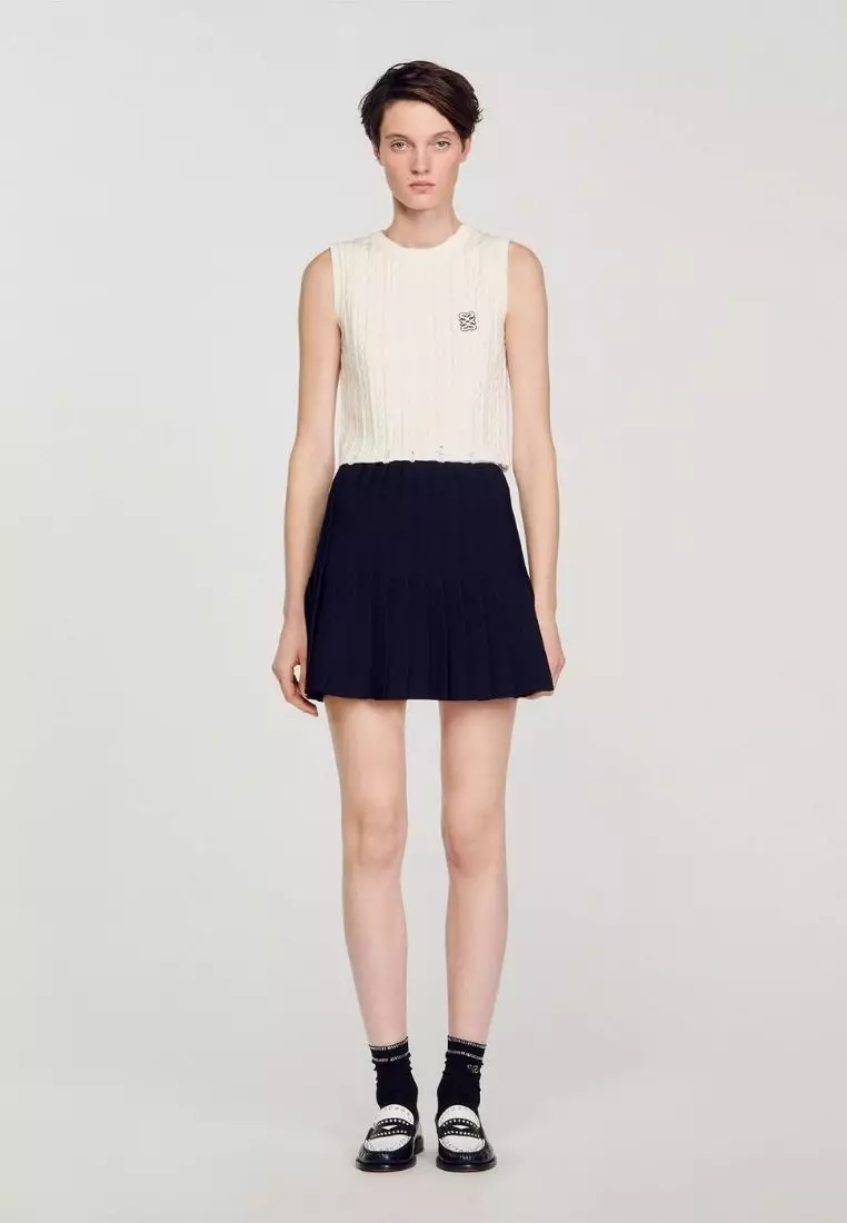 White hotsell sleeveless jumper