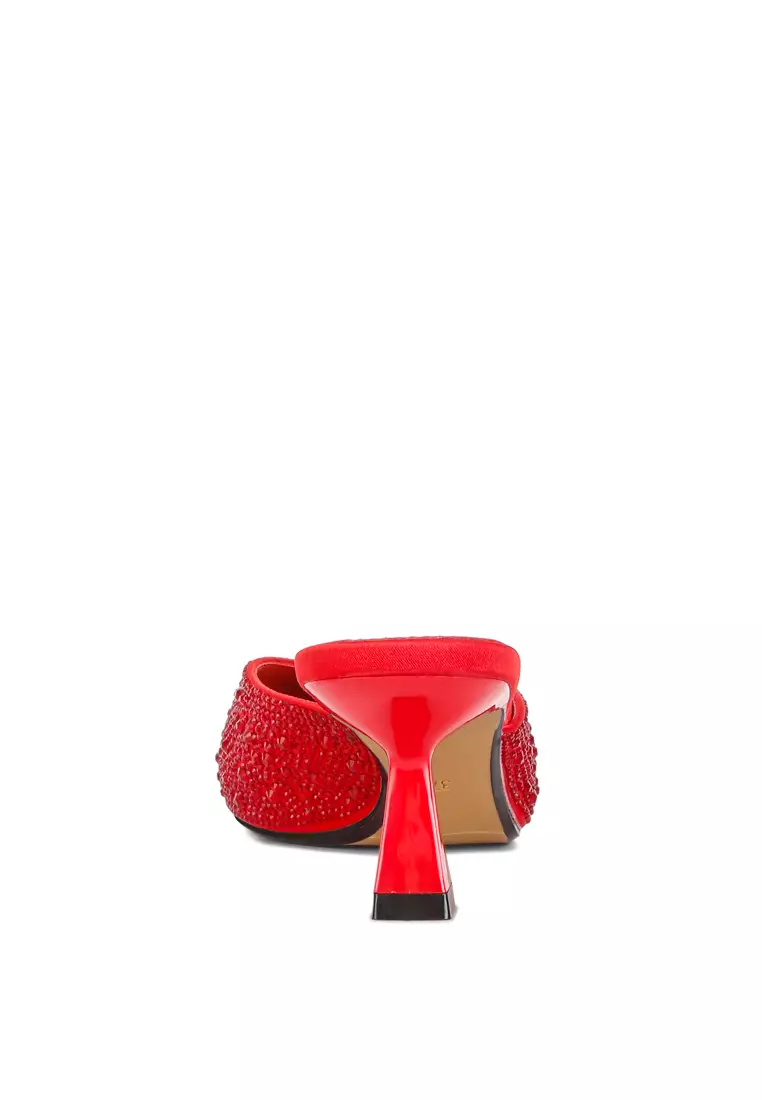 Berlian Imitasi Merah Dihiasi Keledai Satin