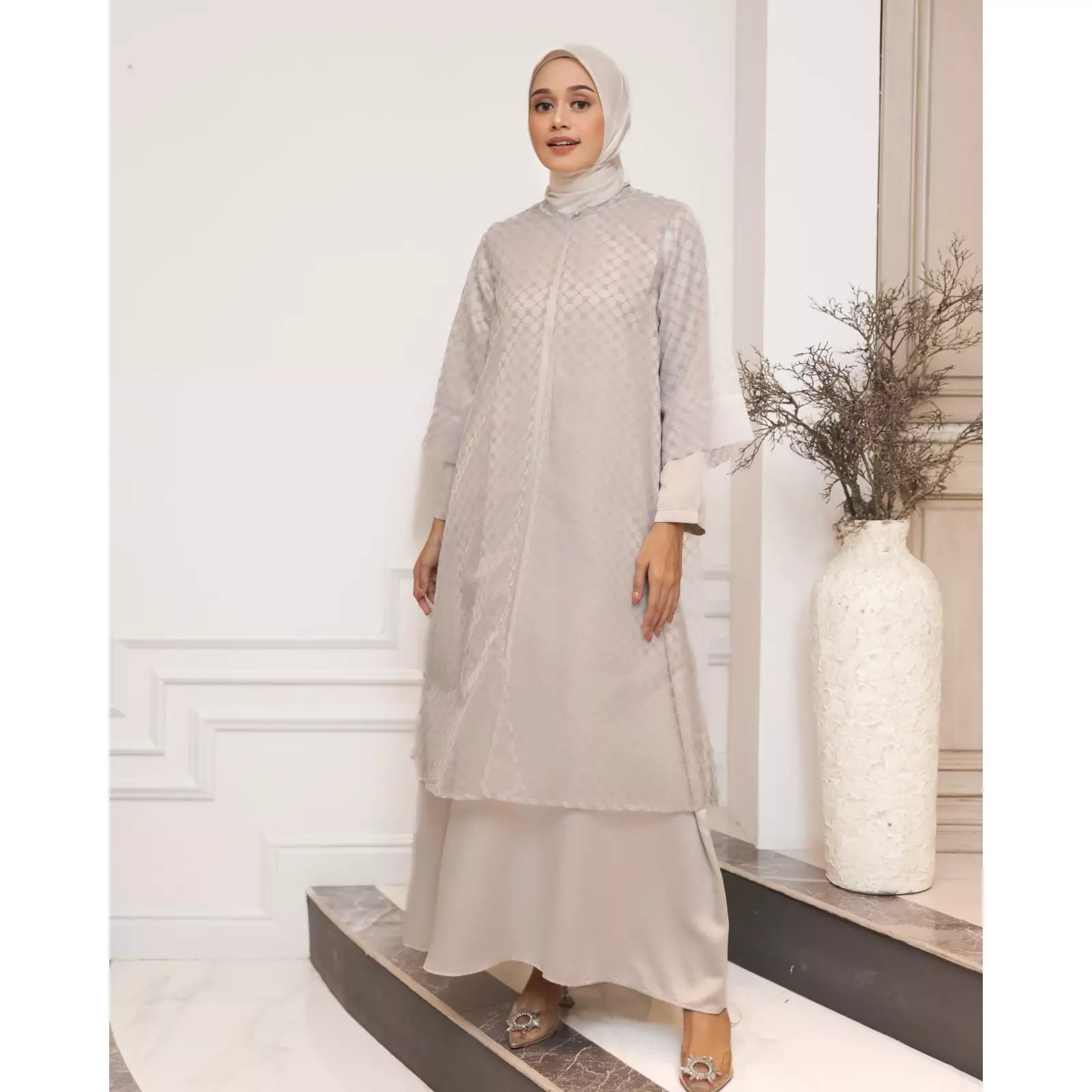 Geulis.id RAZIQA OUTER - Grey