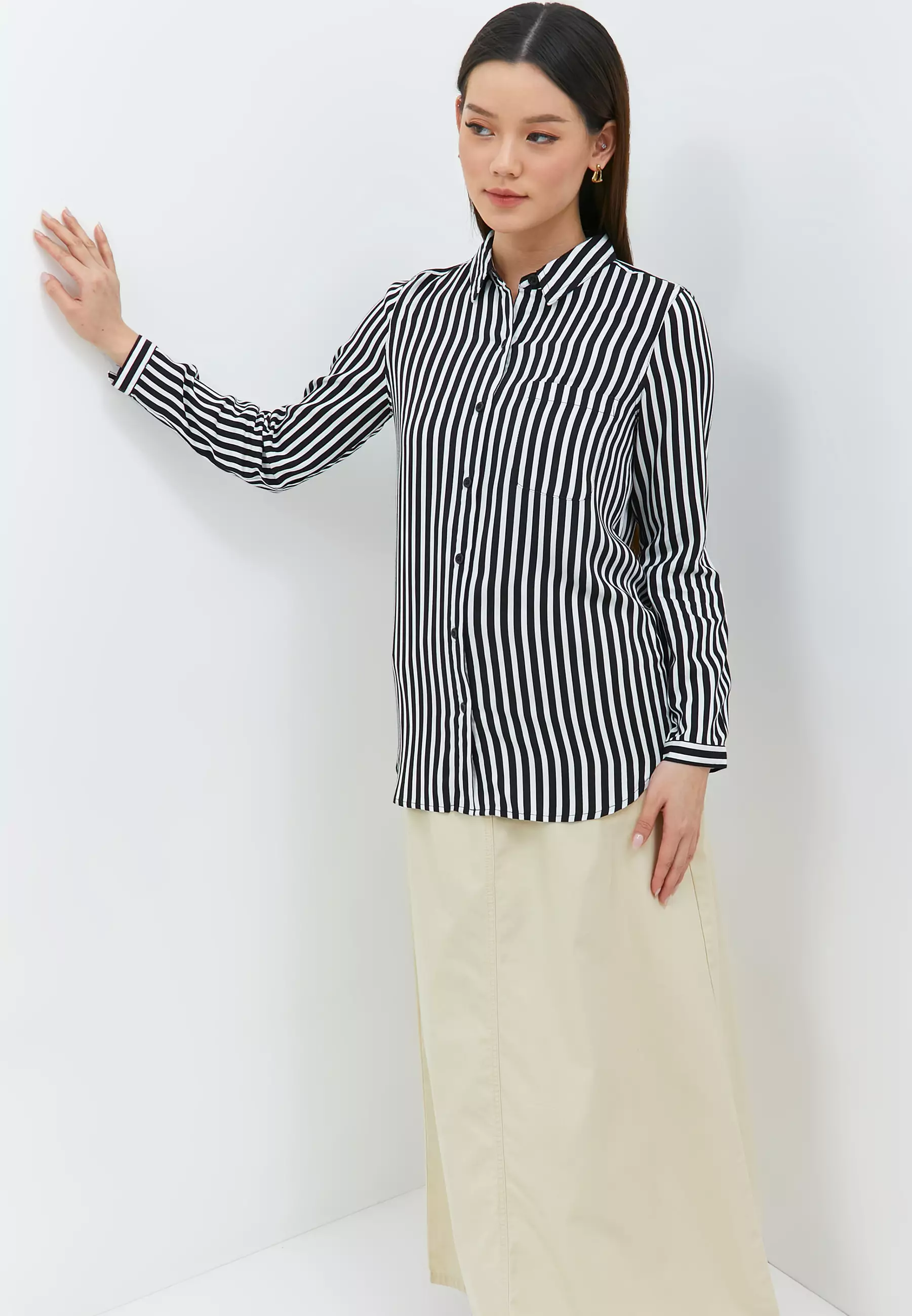 Aemma Light Black Stripe Shirt (G.11656)