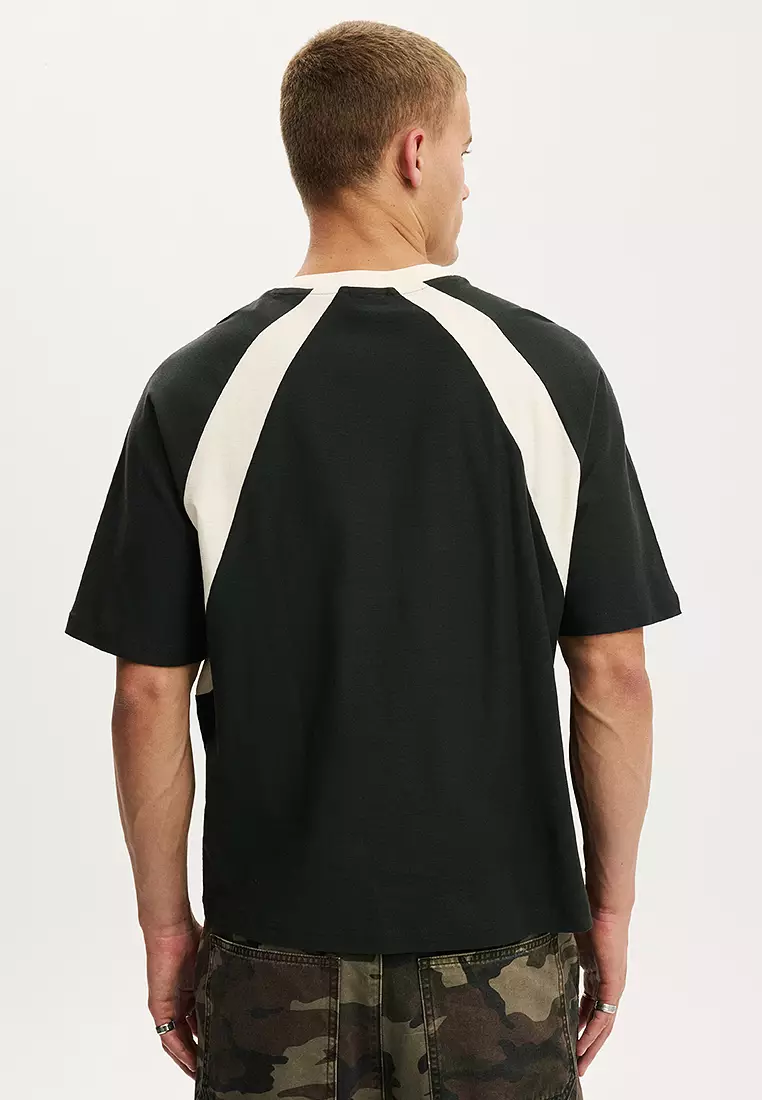 Cropped Fit Graphic T-Shirt