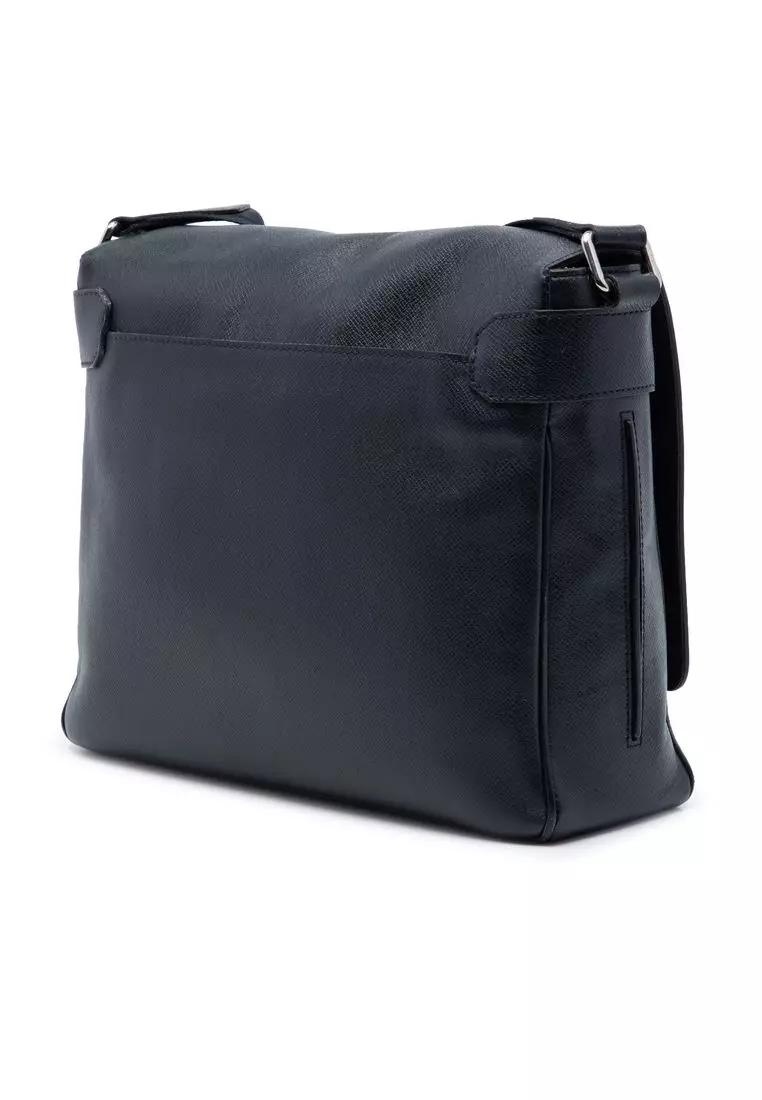 Pre-Loved Louis Vuitton Taiga Roman Mm