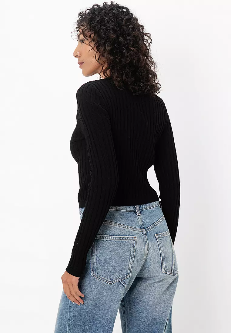 Meddi Cable Crop O-Neck Top