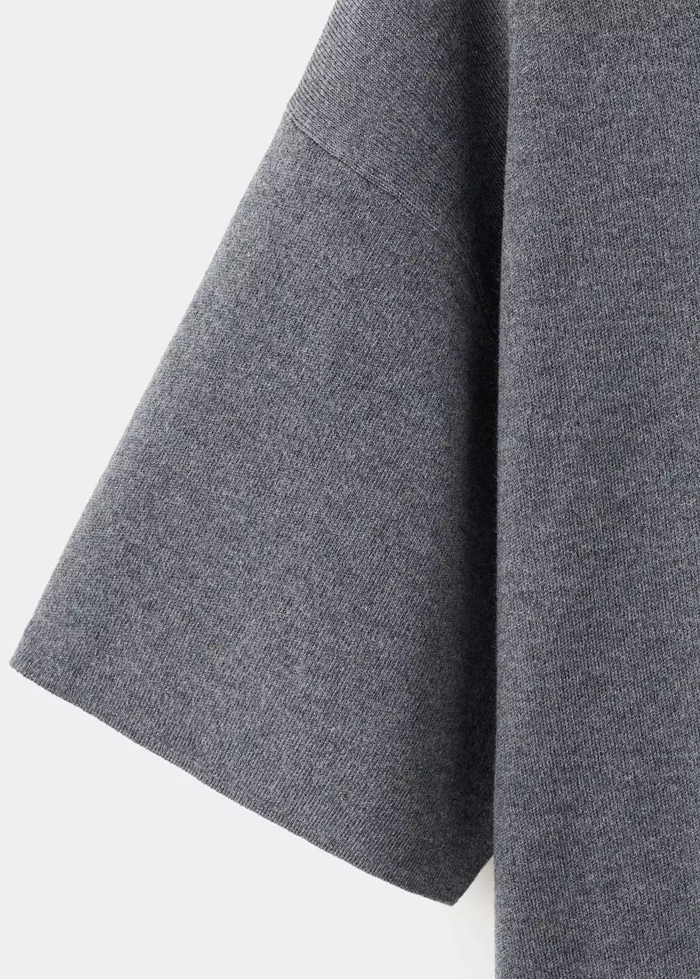 Sweater lengan pendek oversize