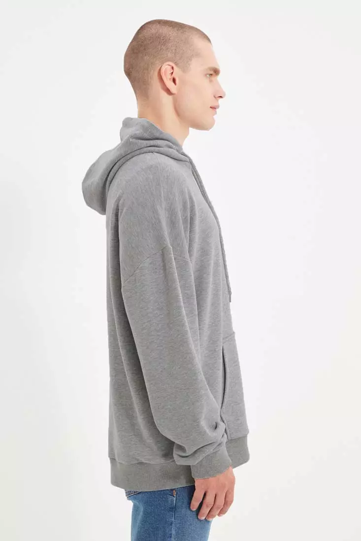 Basic Oversize Hooded Sweatshirt with Patched Label