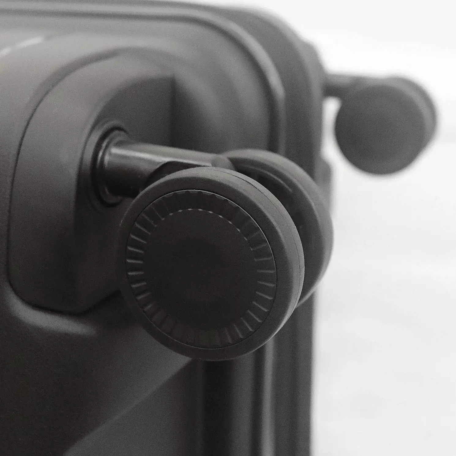 HUSH PUPPIES LUGGAGE BUNDLING 20" + 24"  69-4033 Black