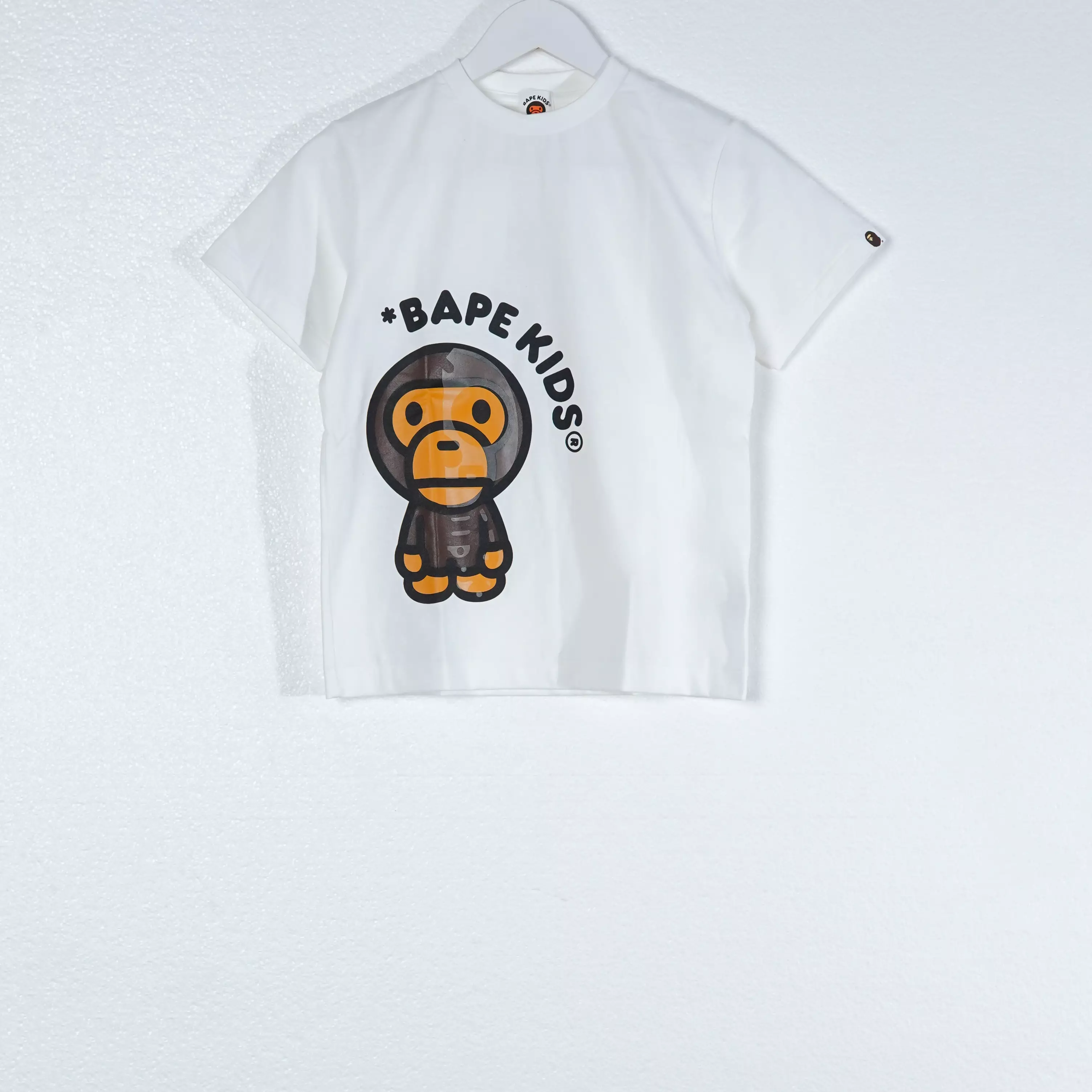 Kaos BAPE X BABY MILO SKULL SIDE WHITE TSHIRT KIDS 100% ORIGINAL