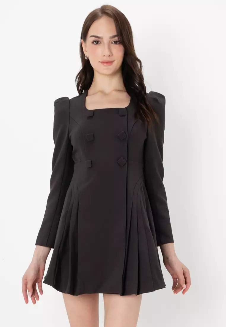 skater blazer dress boohoo Women's Plus Tailored Pleated Skater Blazer Dress in Black | Size: 16