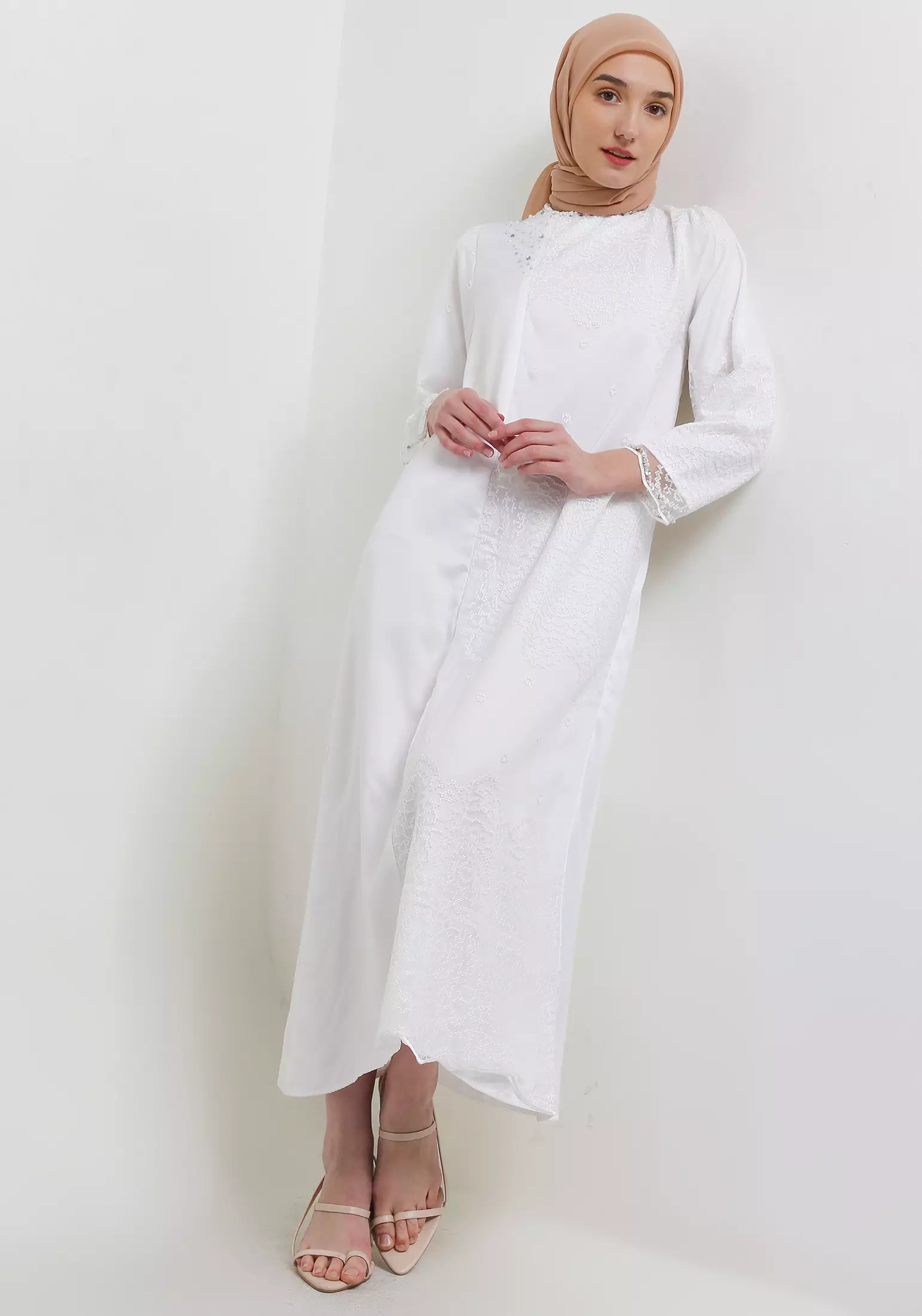 MFMW Tapasya Dress Gamis Brukat Off White with Payet