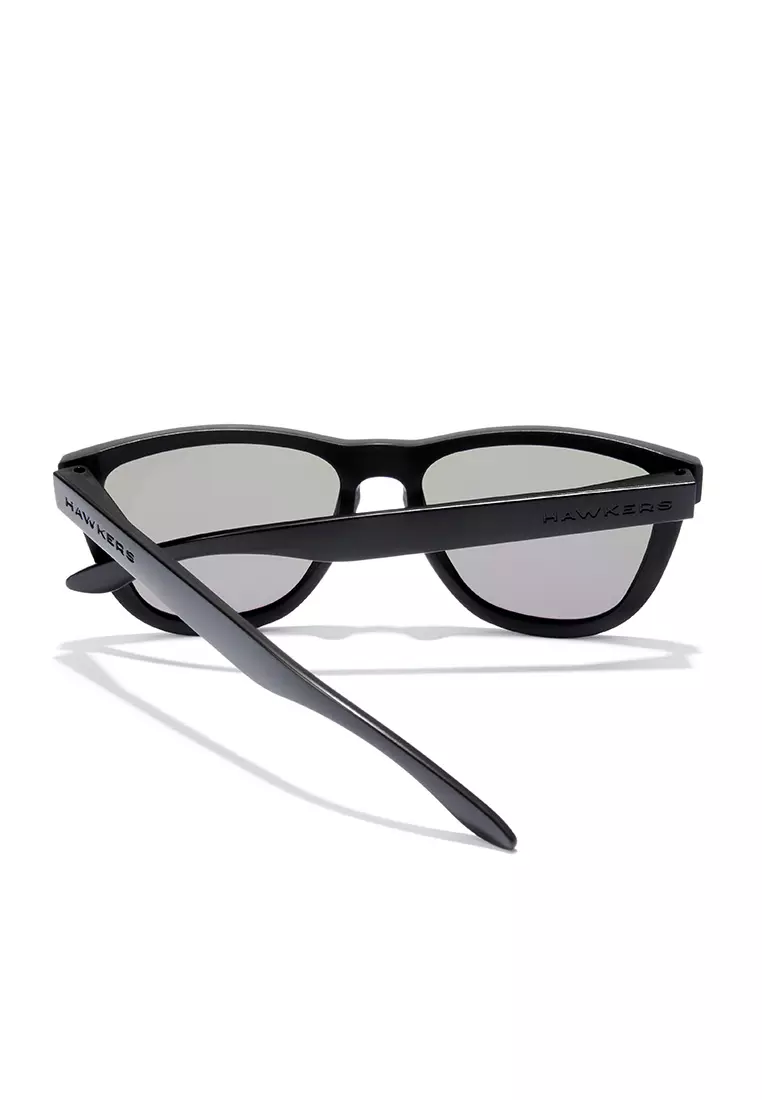 HAWKERS POLARIZED Black Emerald ONE RAW. Sunglasses for Men and Women, Unisex. UV400 protection. Official product designed and made in Spain. HONR21BFTP