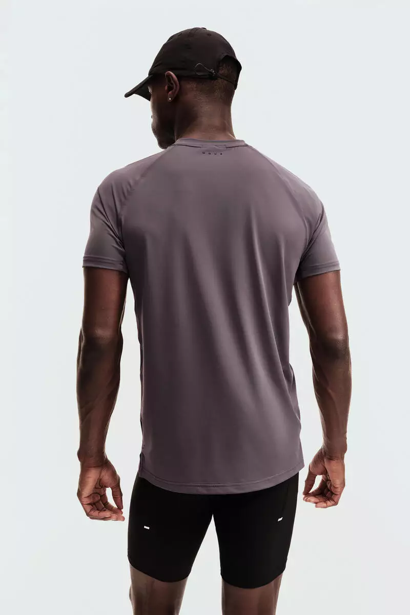 Muscle Fit Sports T-shirt with CoolMove™