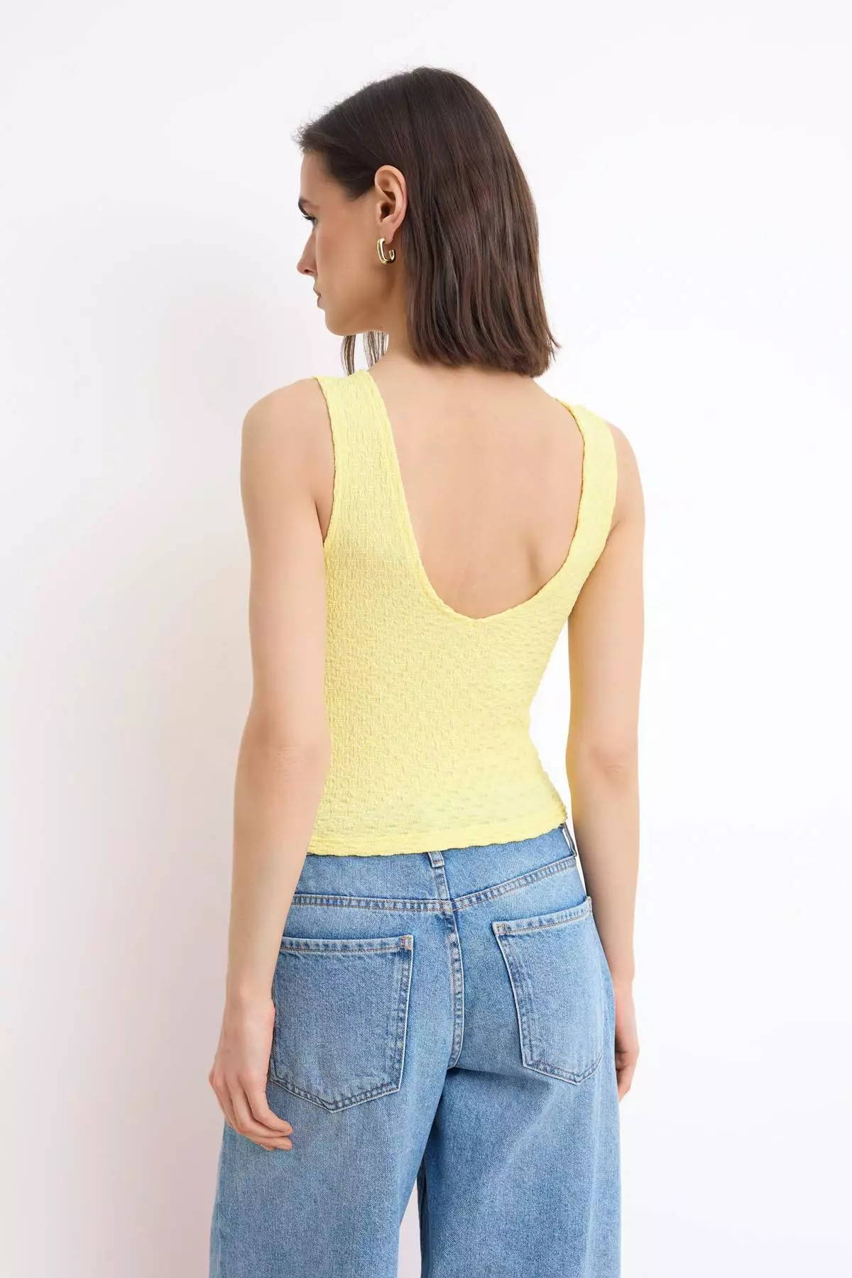 Yellow Plain Fitted V-Neck Lace Detailed Sleeveless Textured Knitted Blouse Twoss26Bz61