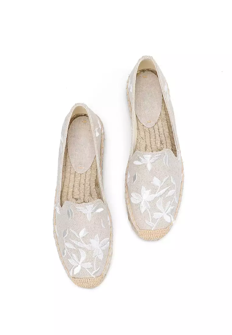 Buy Twenty Eight Shoes Embroidery Canvas Espadrilles HB003 Online