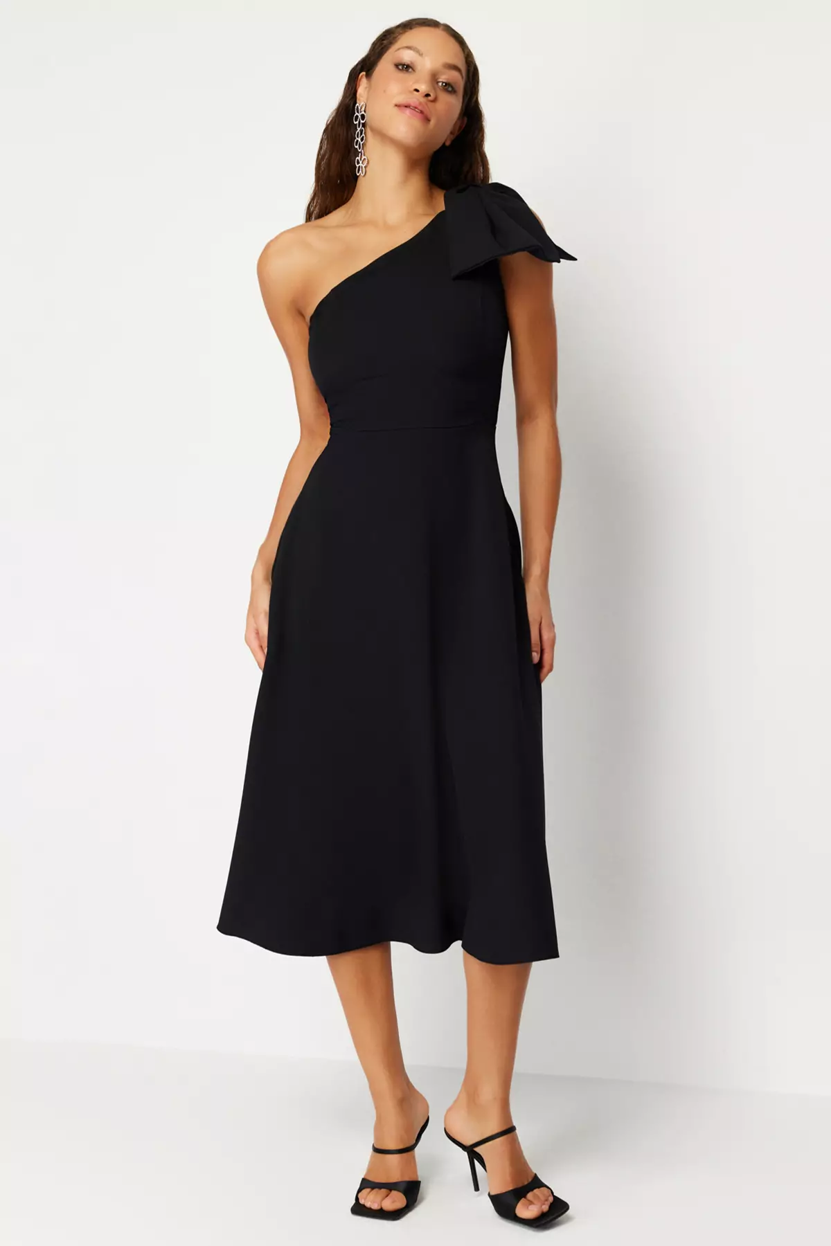 A-Cut Bow Detail Midi Dress