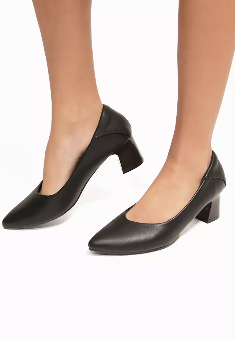 Discount on Cln  shoes - SKU: Meridian Heeled Pumps