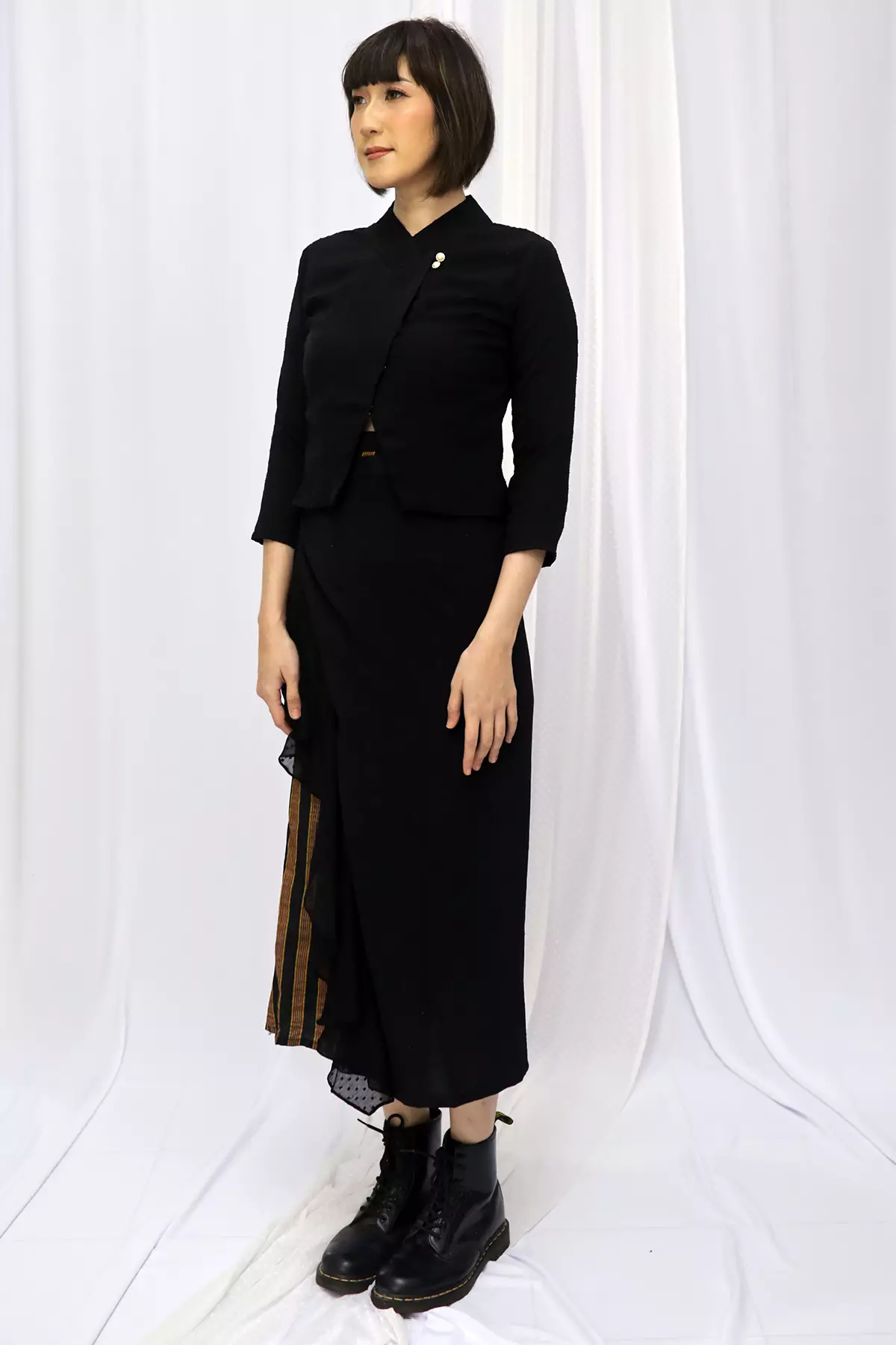 Maharani Mignight Janggan Hitam Kebaya