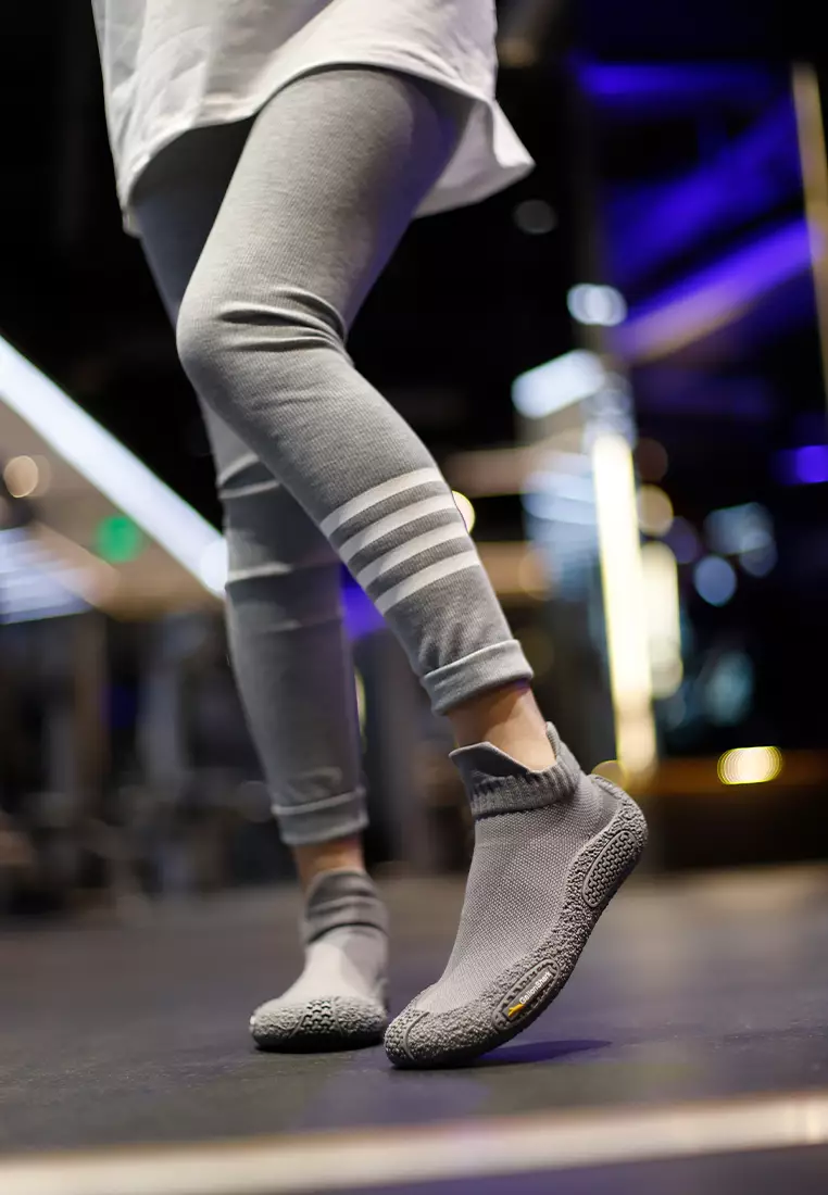 Adidas yoga shoes 70 online