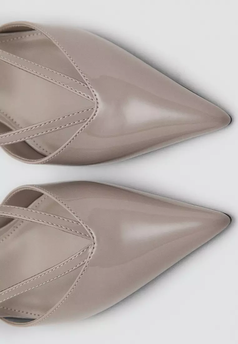 Kitten-Heeled Strappy Shoes