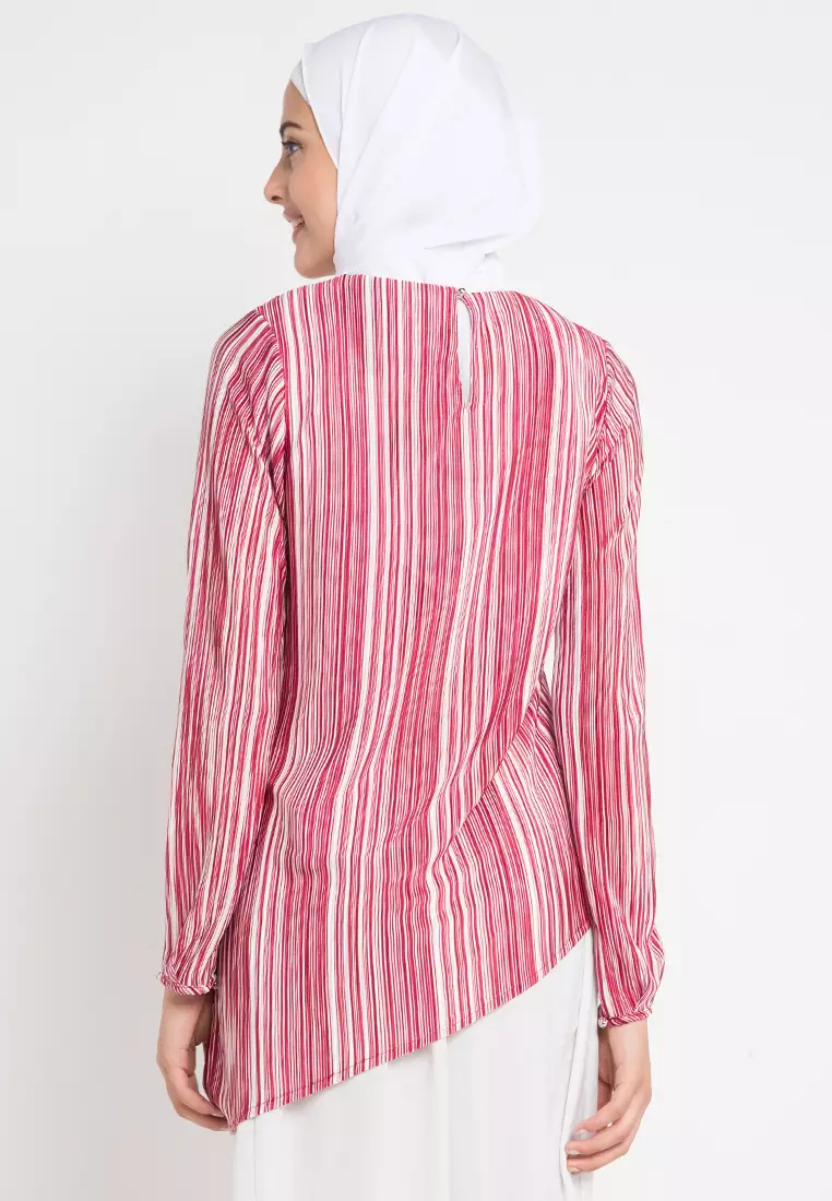 Itzel Assymetrical Blouse In Red