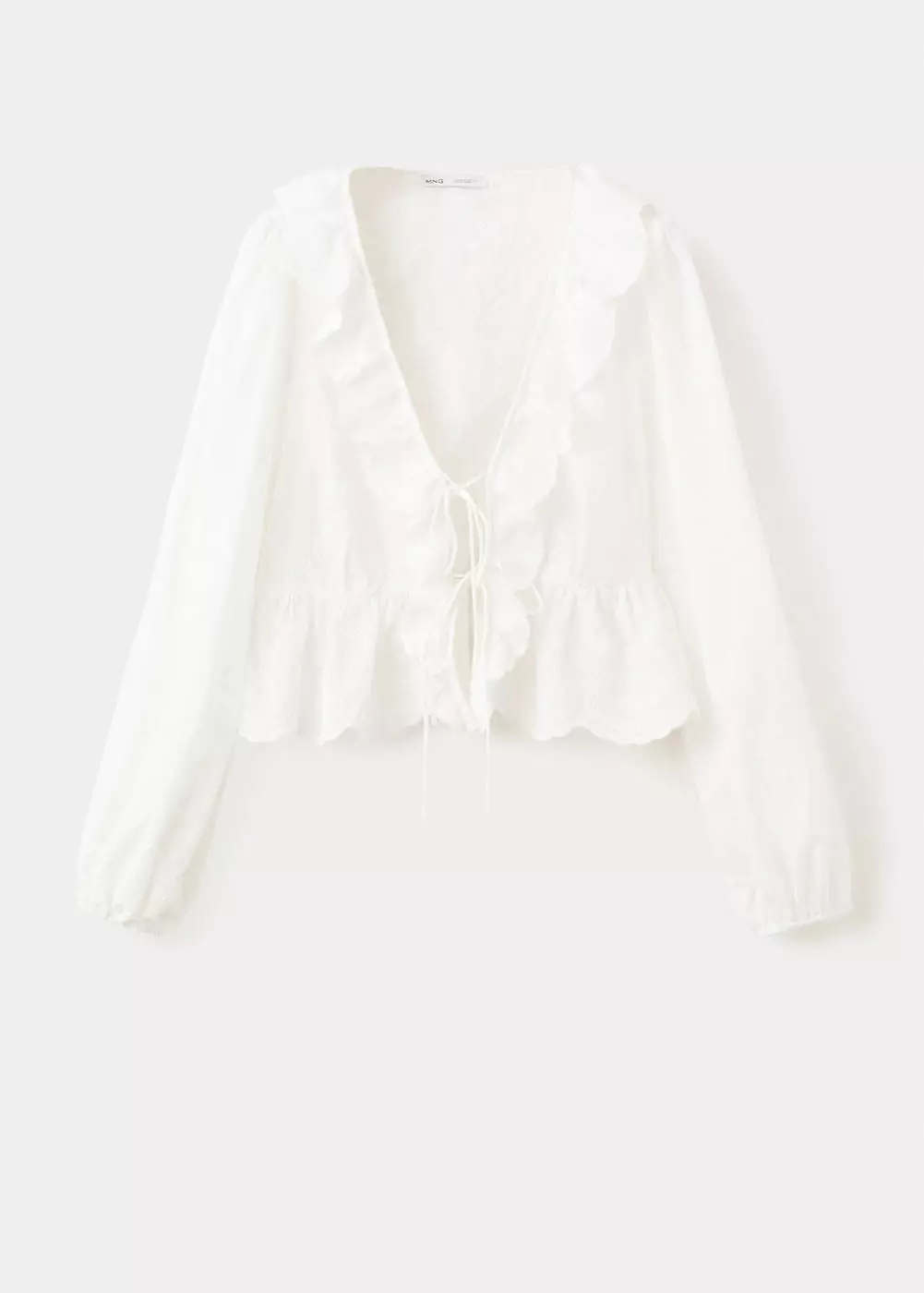 Blus bordir dengan rumbai