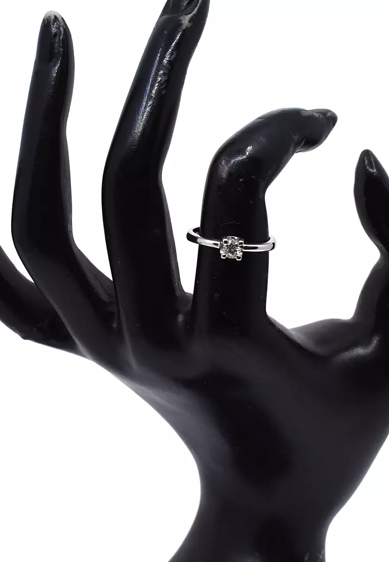 14K White Gold Lady Ring with Diamonds